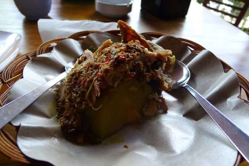 Ibu Oka's rendition of babi guling.