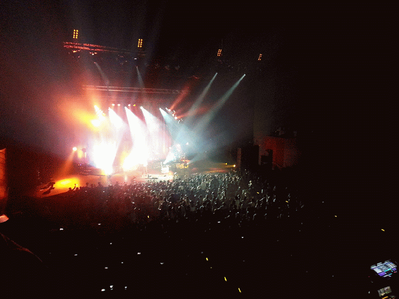 I'm addicted to Ellie's songs now (and Google Awesome photos)